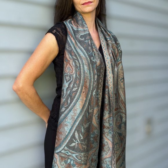 Gold Modal Silk Jamawar - Picture 3 of 8